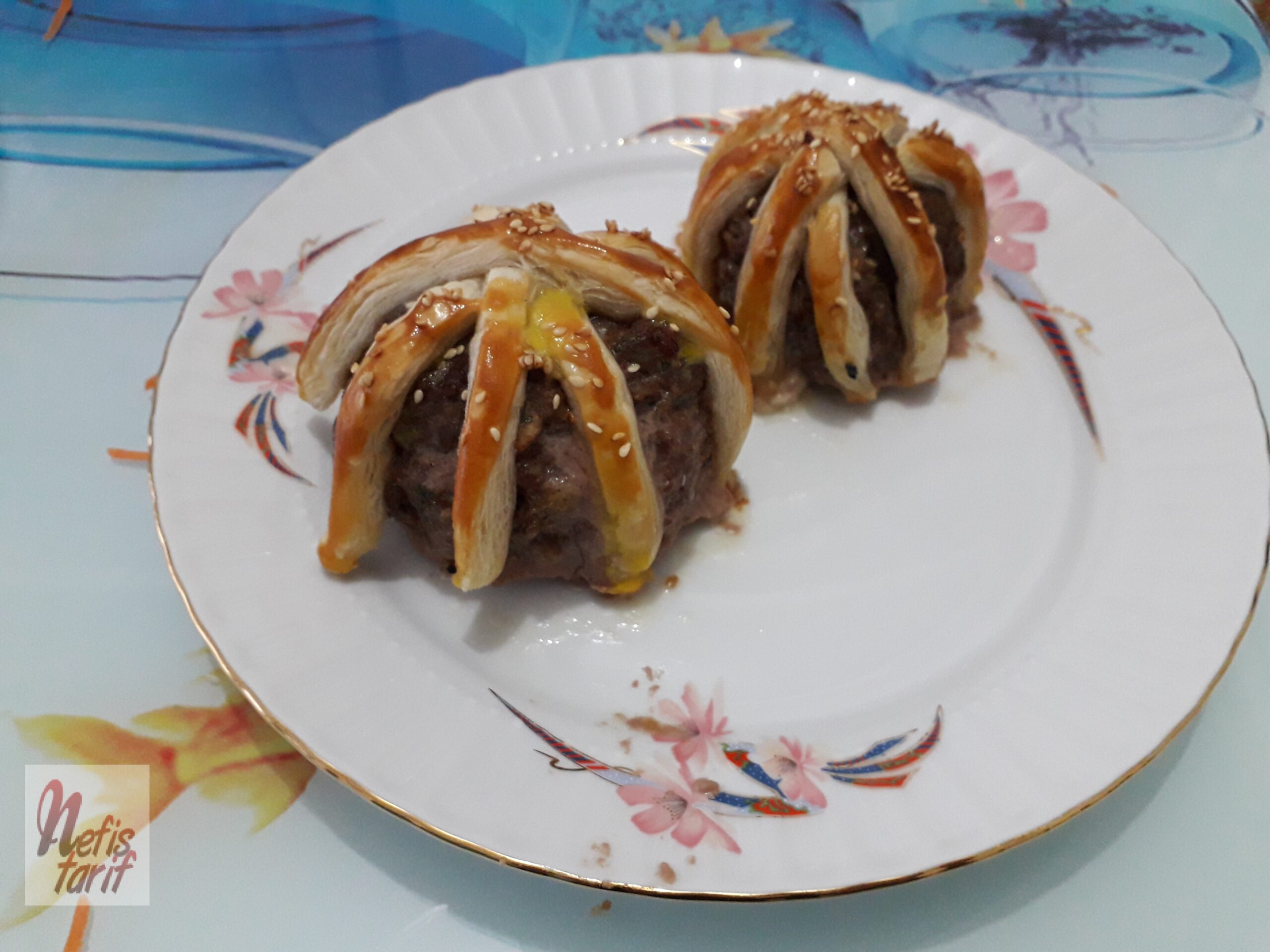 Milföy Kaplamalı Kaşarlı Köfte