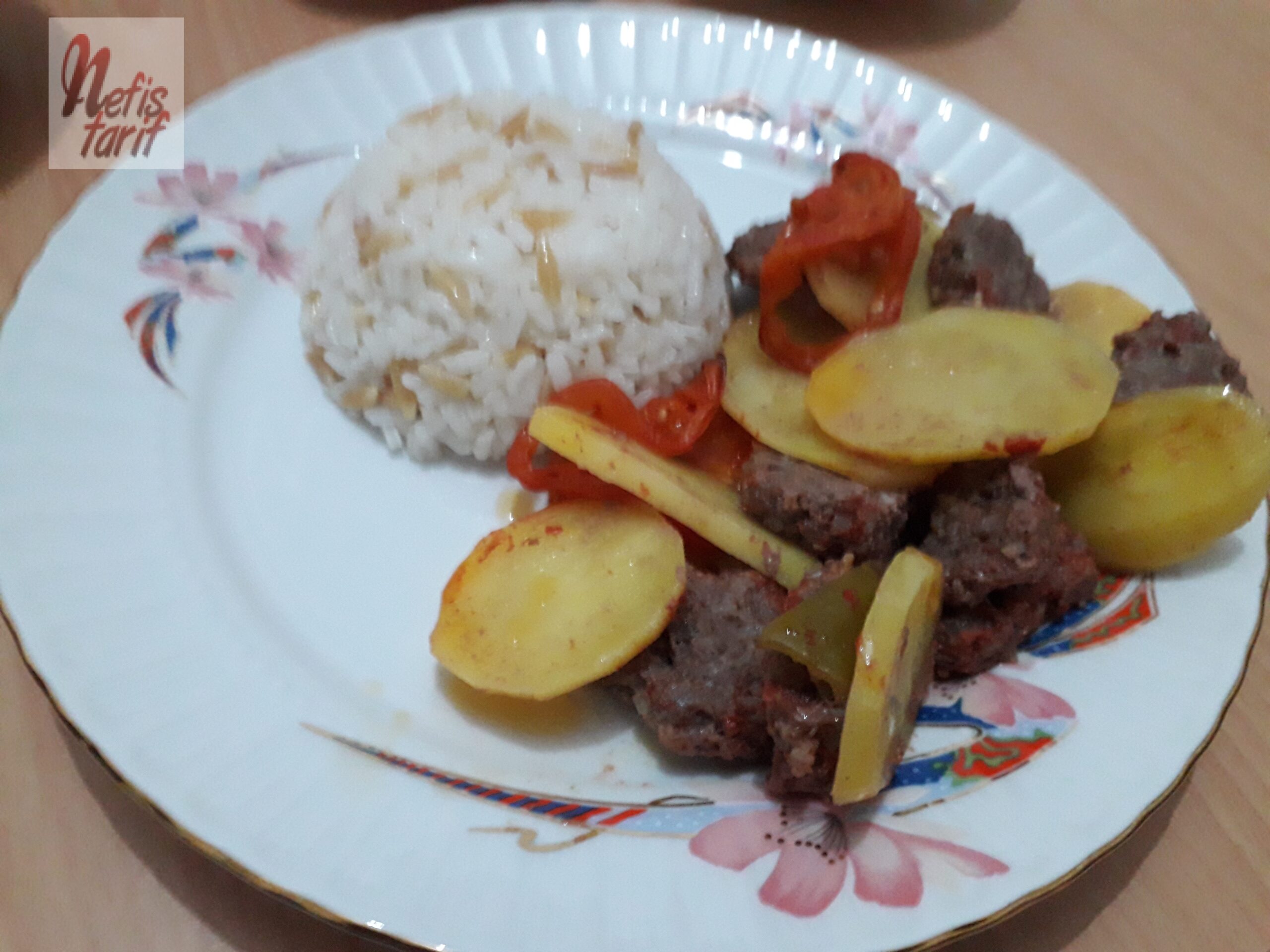 Fırında Köfte Patates Tarifi