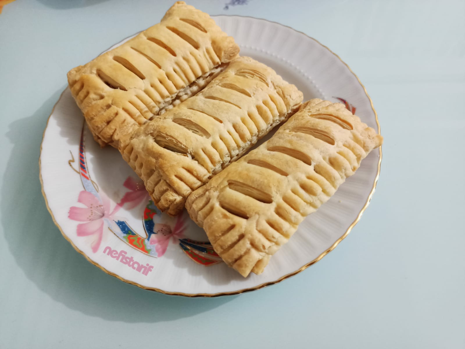 Milföyden Nefis Elmalı Pay Tarifi