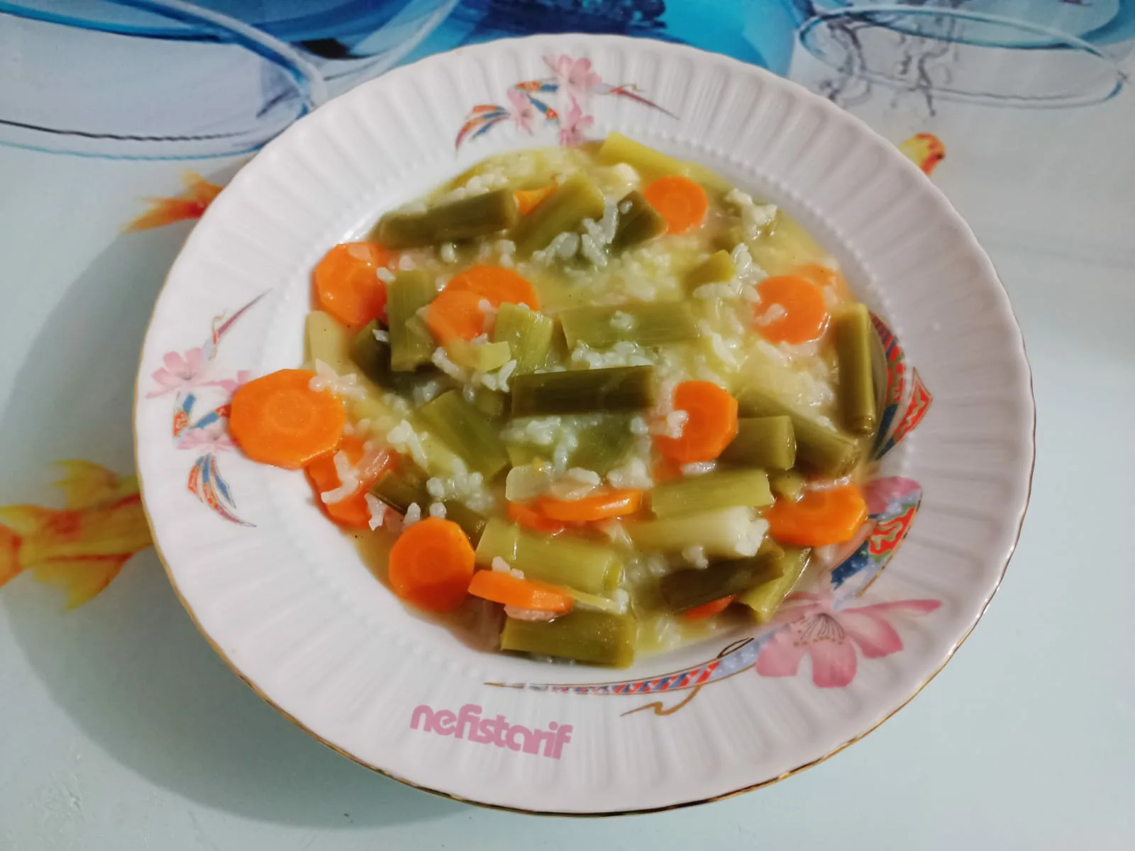 Portakallı Pırasa Yemeği Tarifi