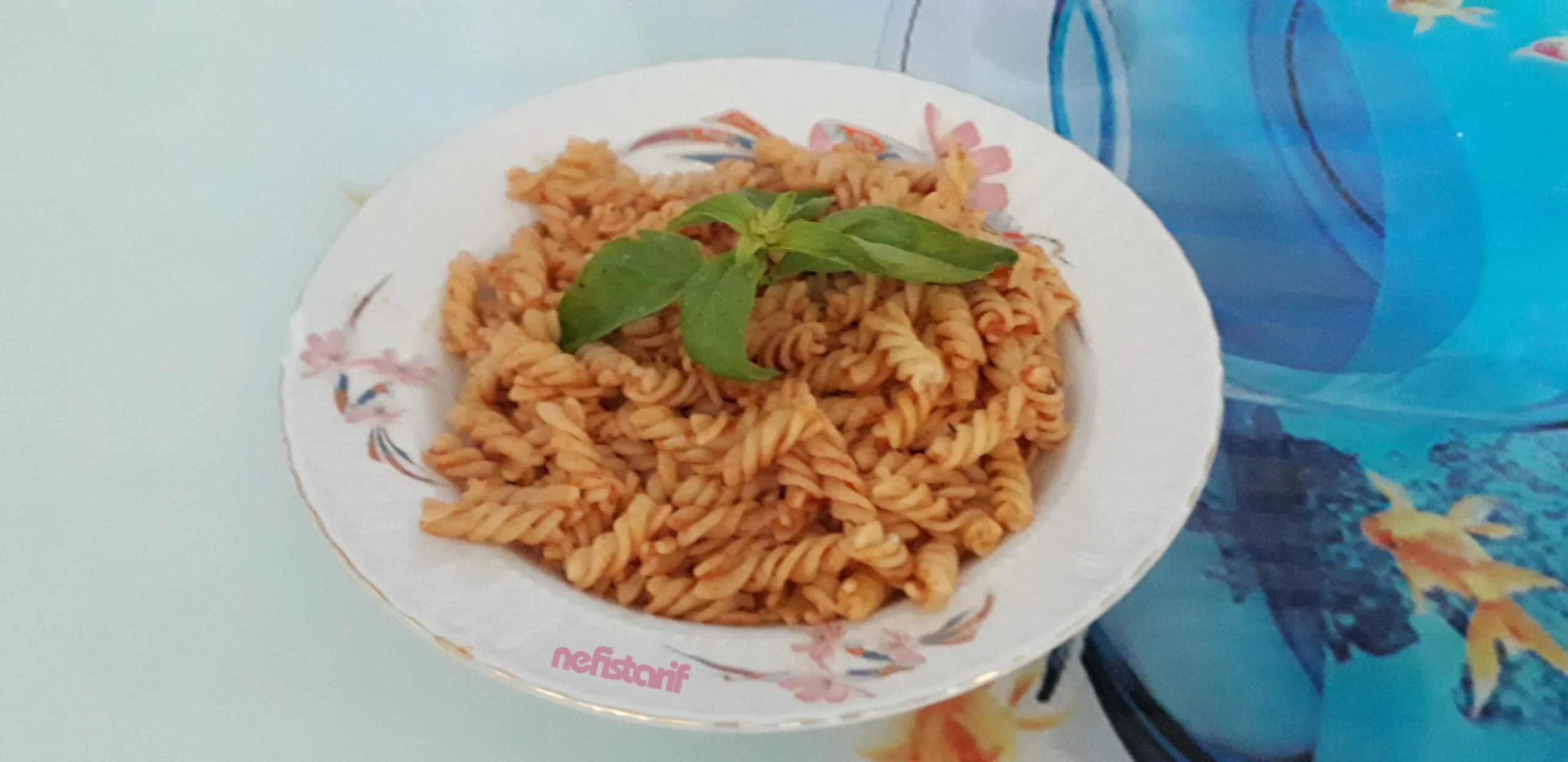 Nefis Salçalı Naneli Makarna Tarifi