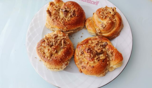Nefis Tahinli Çörek Tarifi