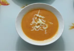 Nefis Sütlü Domates Çorbası Tarifi